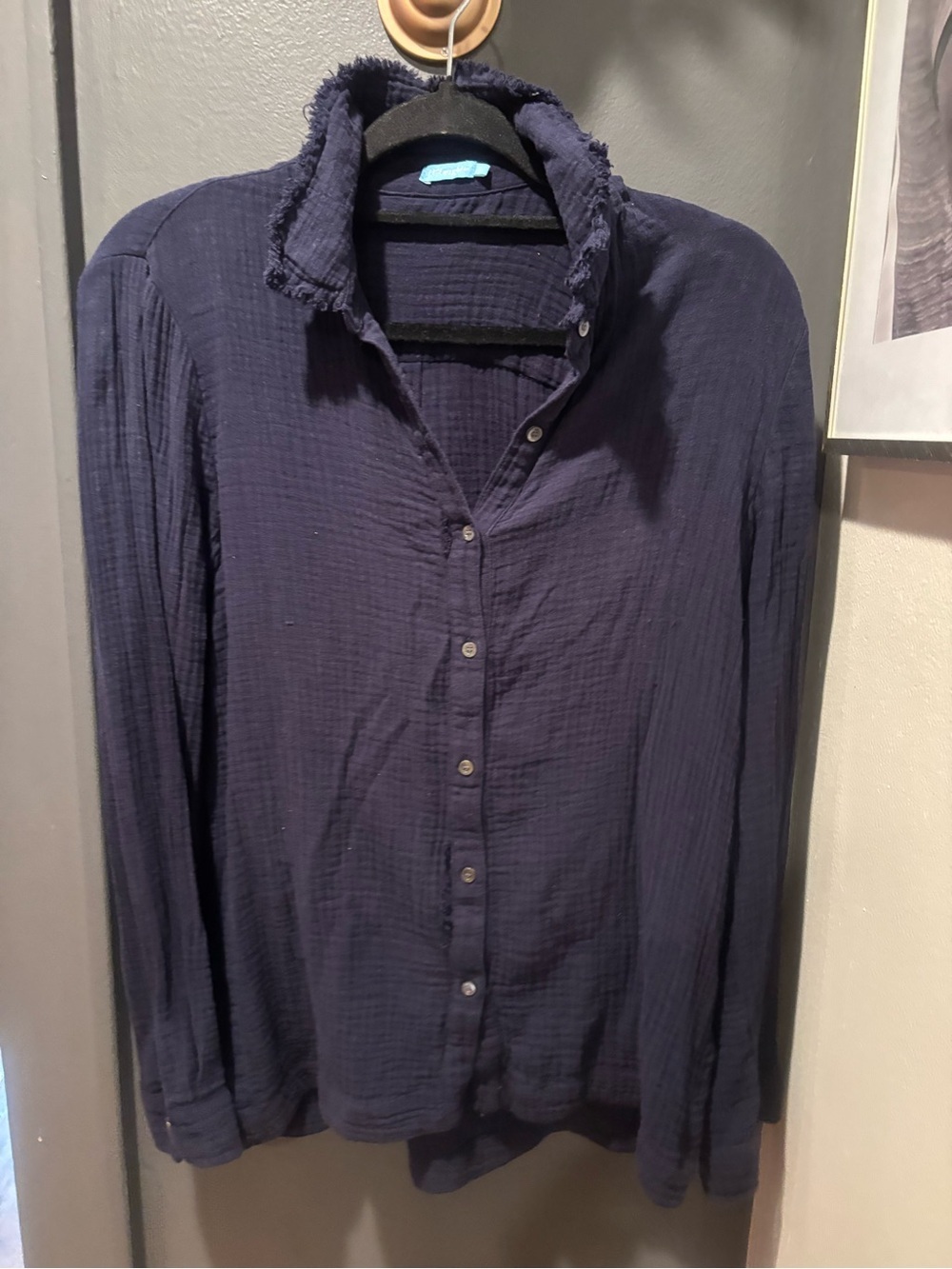 J. McLaughlin Navy Textured Long-Sleeve Button-Down Shirt